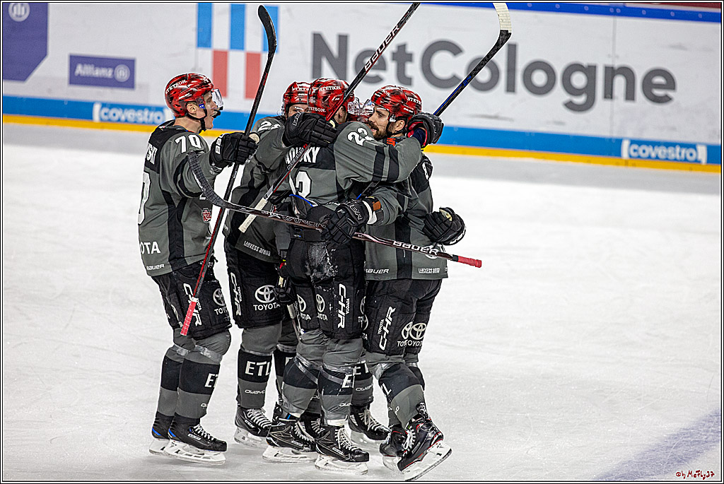 DEL; Koelner Haie - Eisbaeren Berlin, 21.10.2018